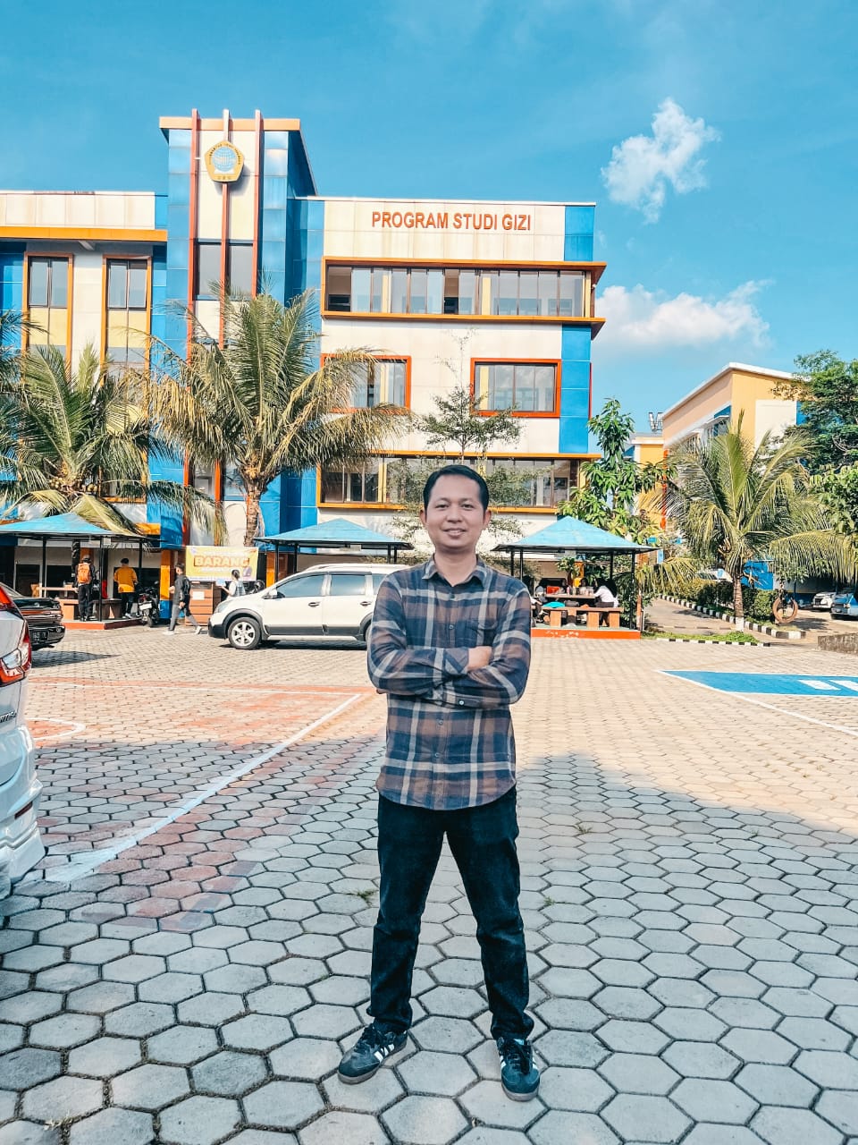 AZHAR ANNAS